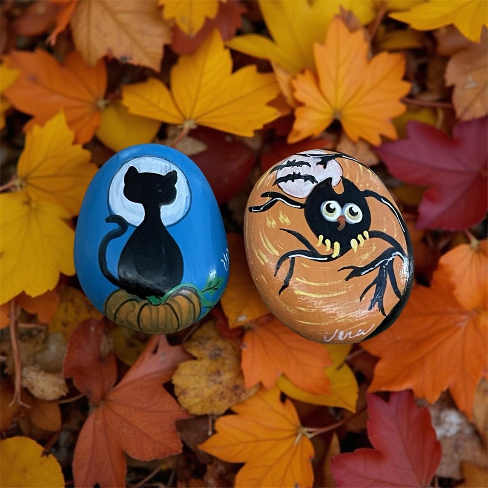 Hand crafted painted Halloween rocks black cat owl pumpkin bats moon set of two - Picture 11 of 13